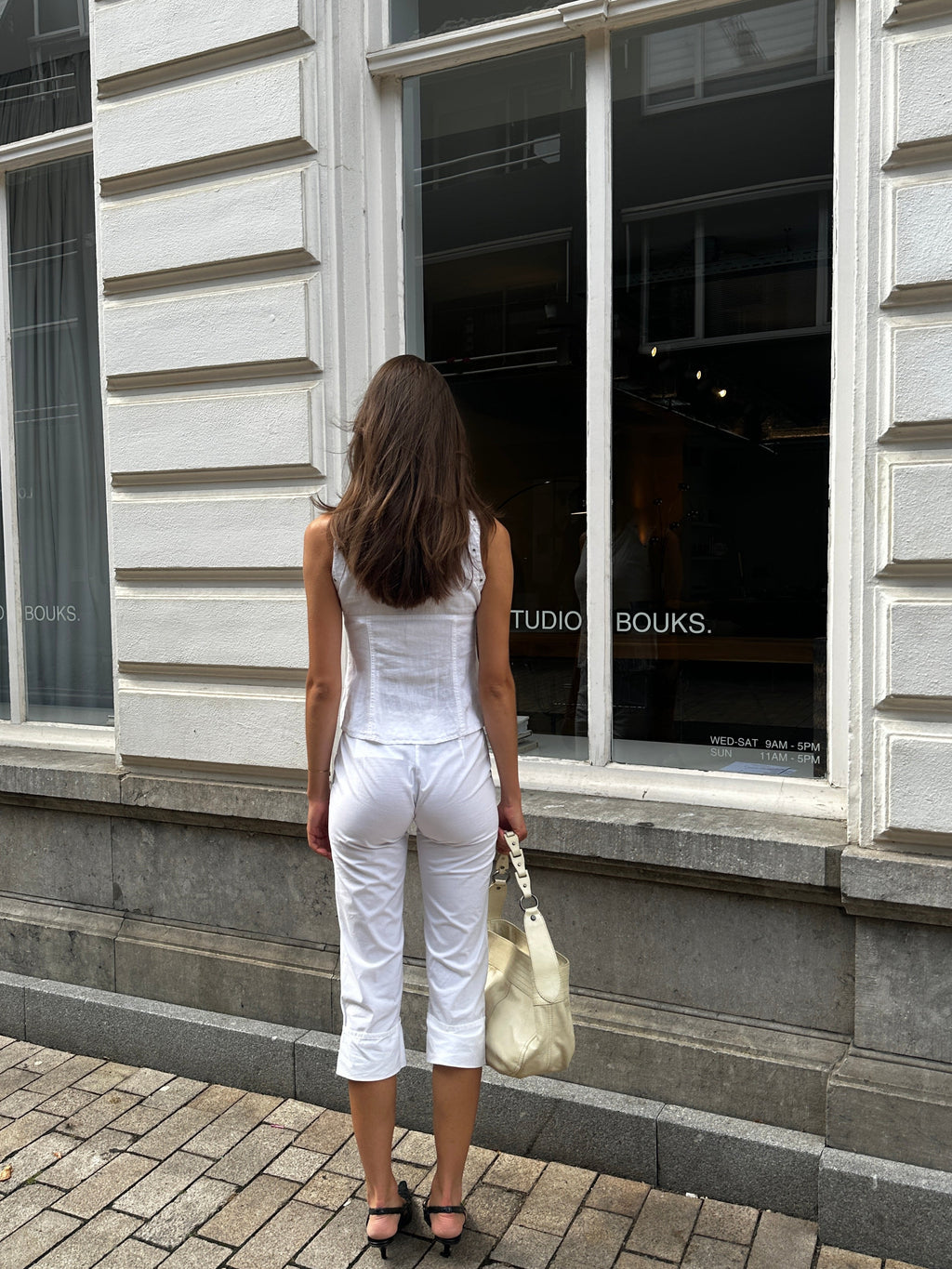 WHITE CAPRI