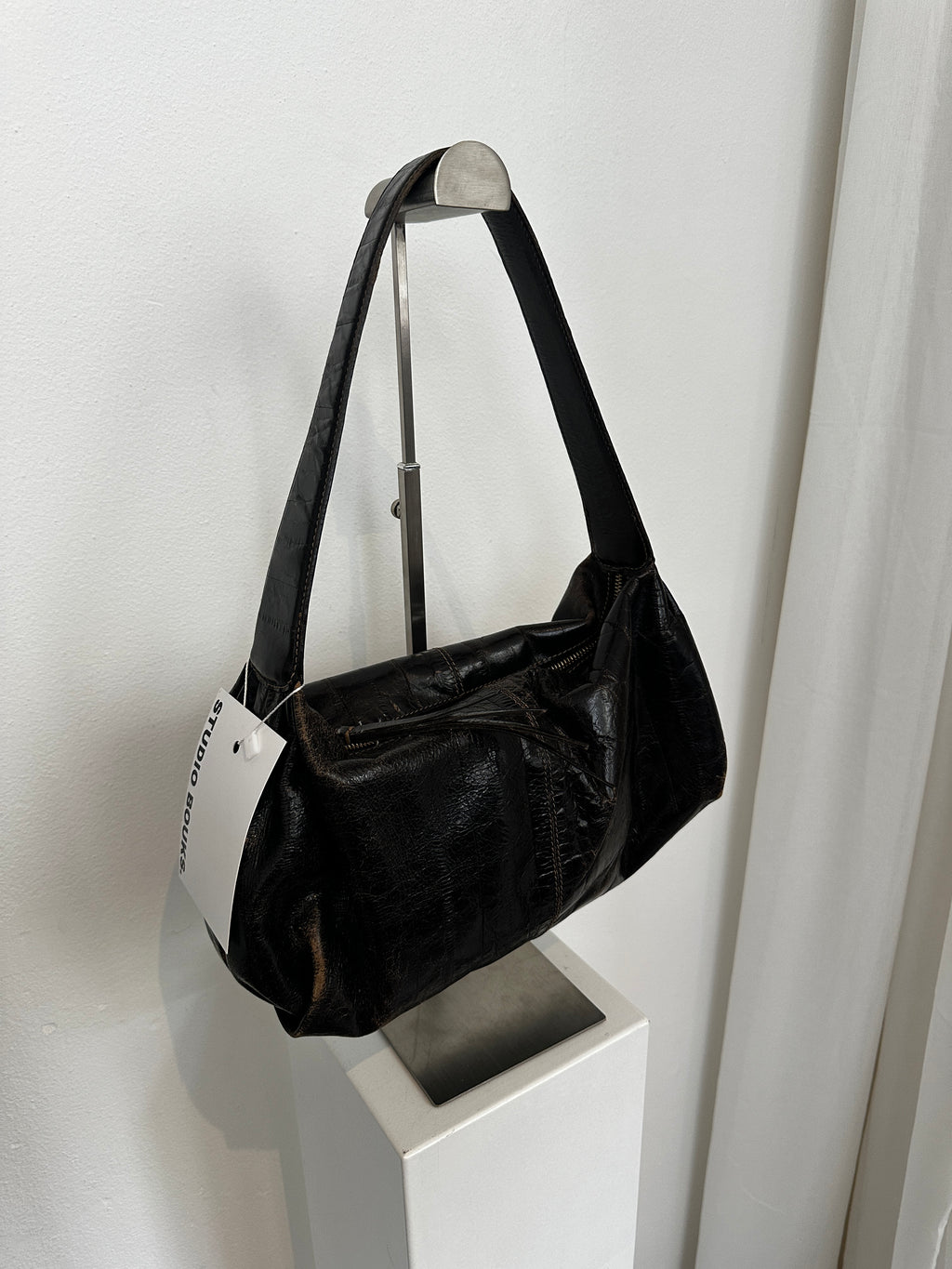 FADED LEATHER BAG